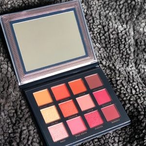 SCARLET DUSK PALETTE
